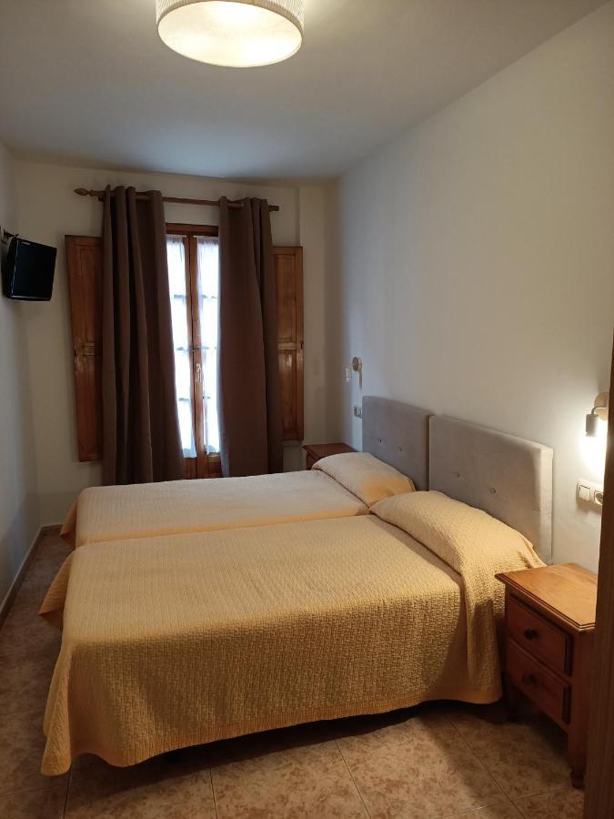 Pension Argueelles Рибадеселья Экстерьер фото